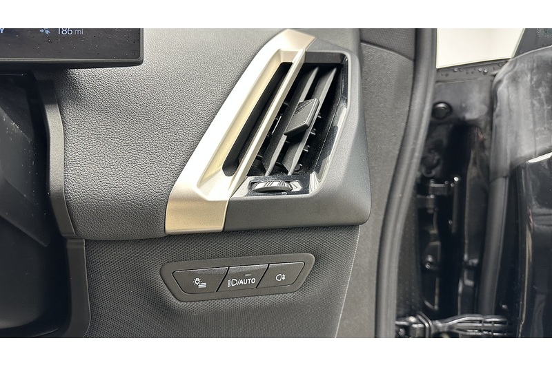 BMW iX 40 M Sport Edition - U2074