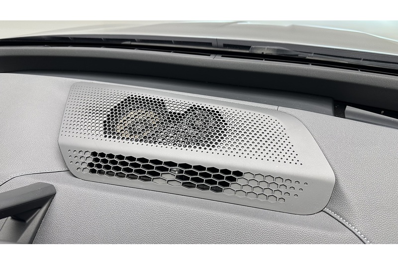 BMW iX 40 M Sport Edition - U2074