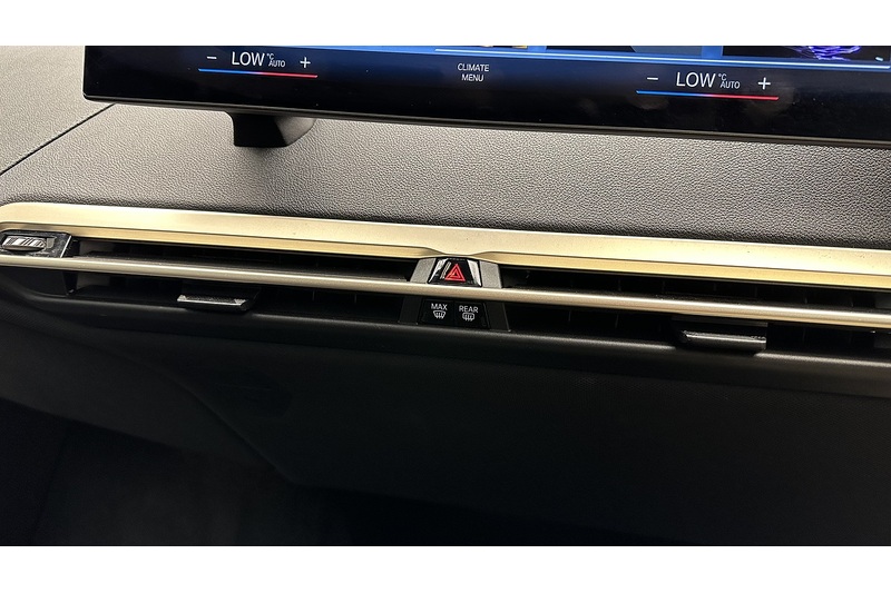 BMW iX 40 M Sport Edition - U2074