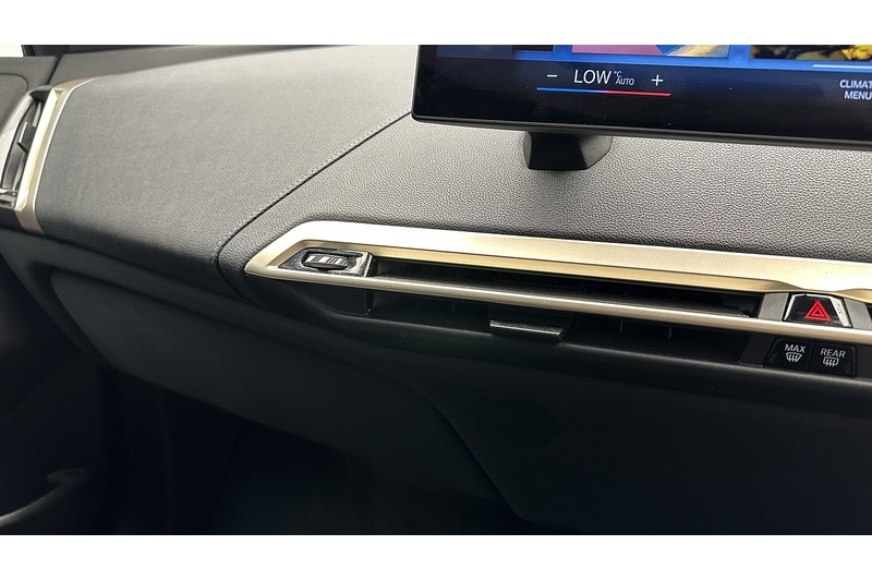 BMW iX 40 M Sport Edition - U2074