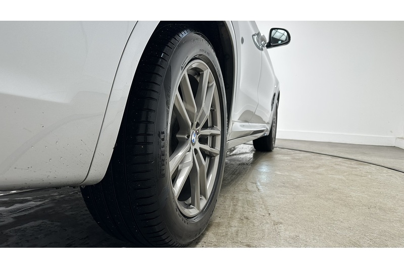BMW X3 20i M Sport - U2076
