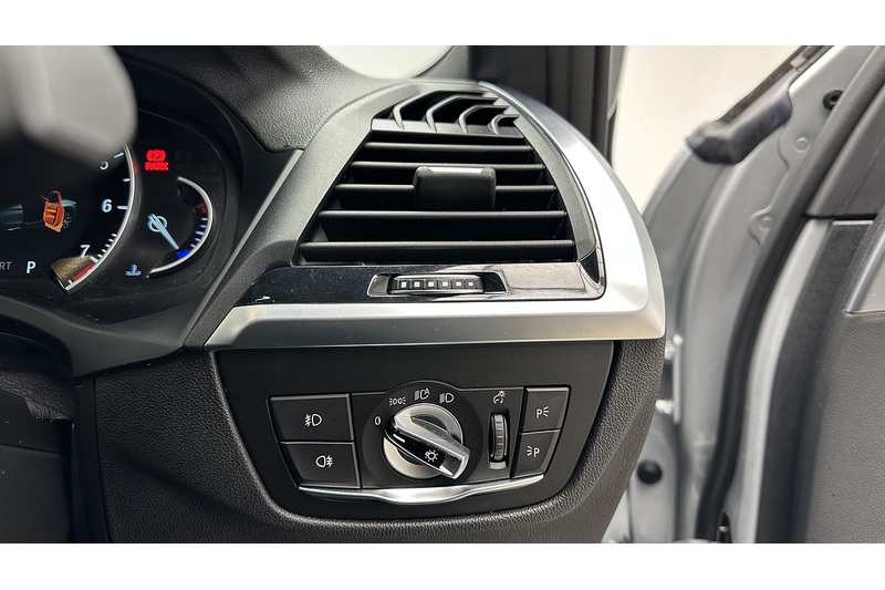 BMW X3 20i M Sport - U2076