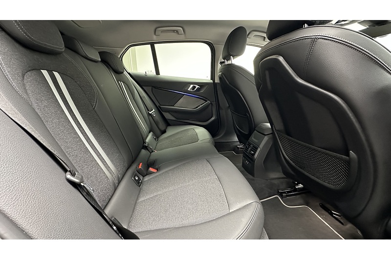 BMW 1 Series 118d Sport - U2081