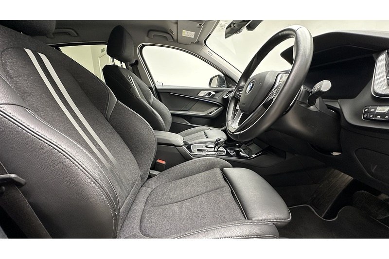 BMW 1 Series 118d Sport - U2081