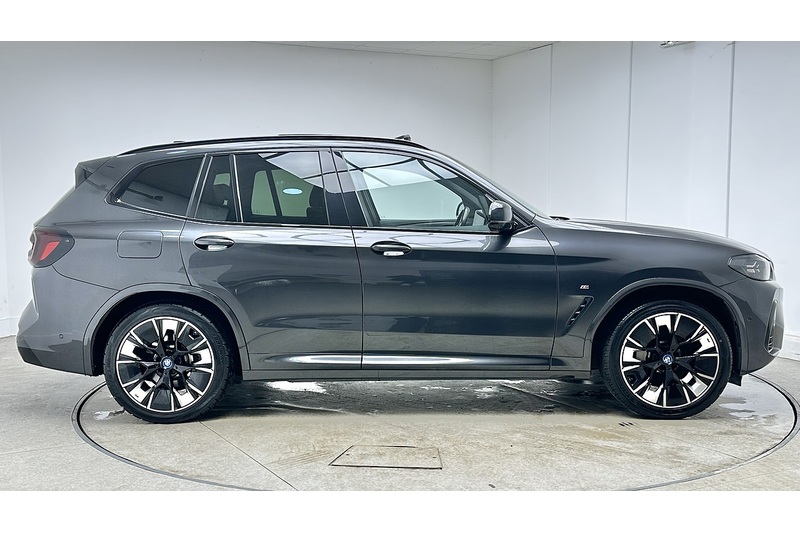BMW iX3 M Sport Pro - U2082