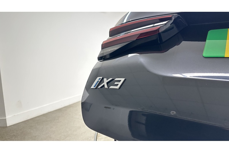 BMW iX3 M Sport Pro - U2082