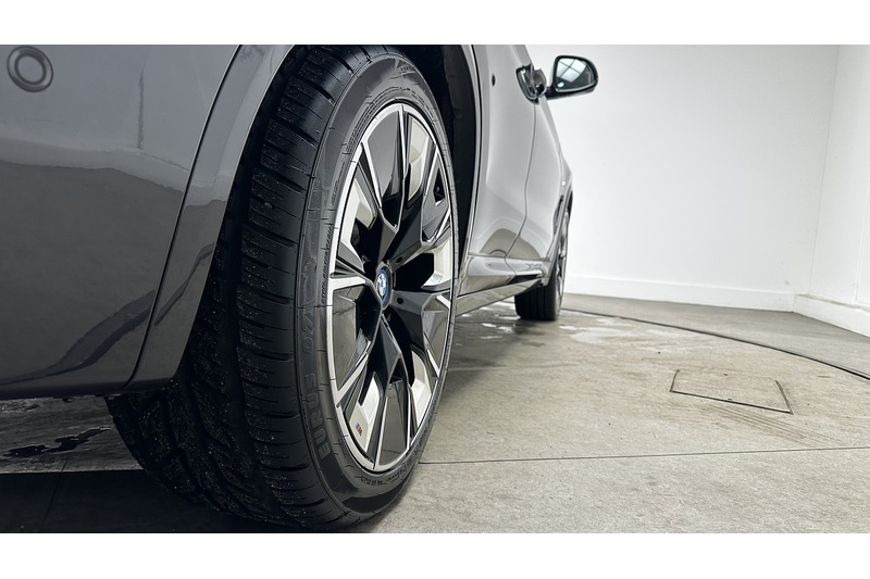 BMW iX3 M Sport Pro - U2082