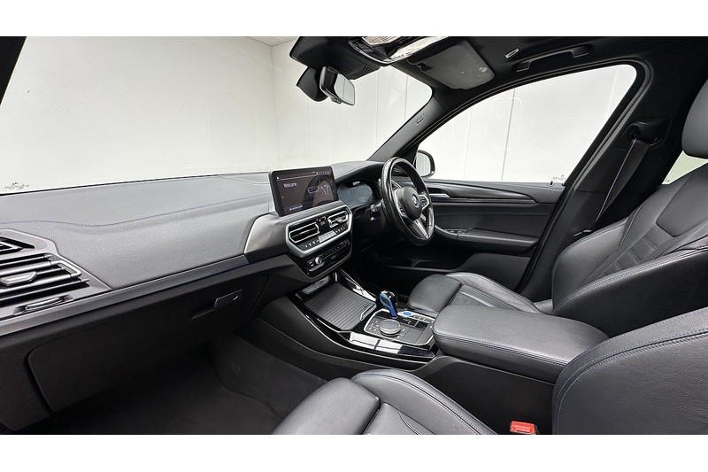 BMW iX3 M Sport Pro - U2082