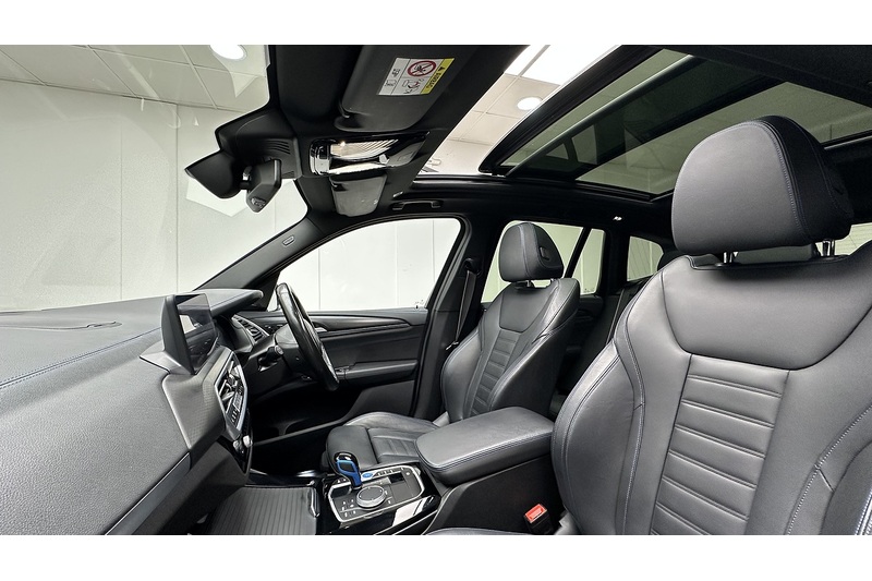 BMW iX3 M Sport Pro - U2082