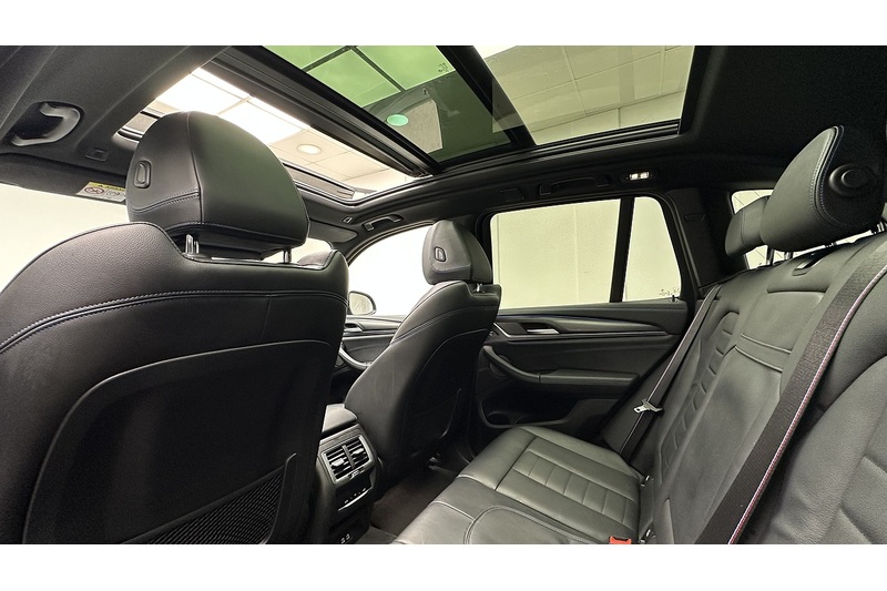 BMW iX3 M Sport Pro - U2082