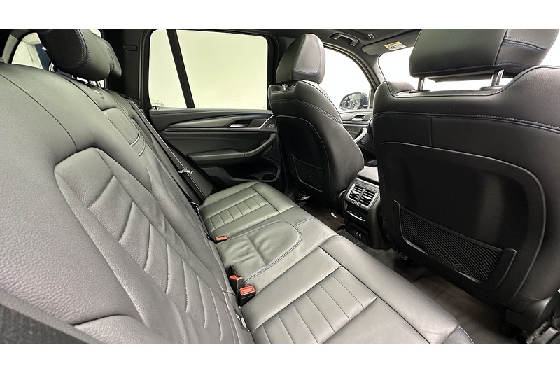 BMW iX3 M Sport Pro - U2082