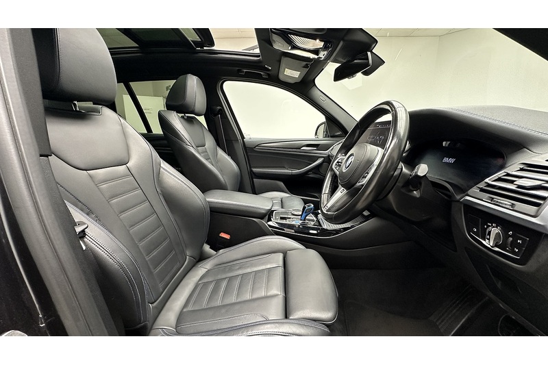 BMW iX3 M Sport Pro - U2082