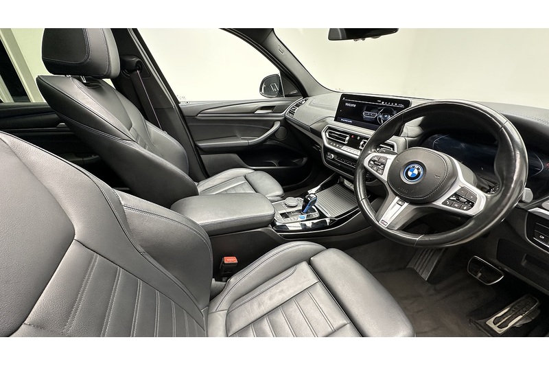 BMW iX3 M Sport Pro - U2082