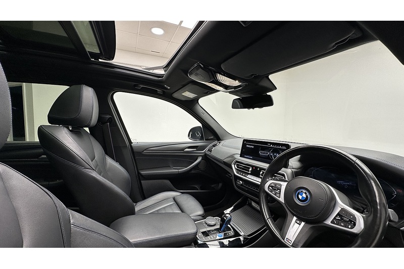 BMW iX3 M Sport Pro - U2082