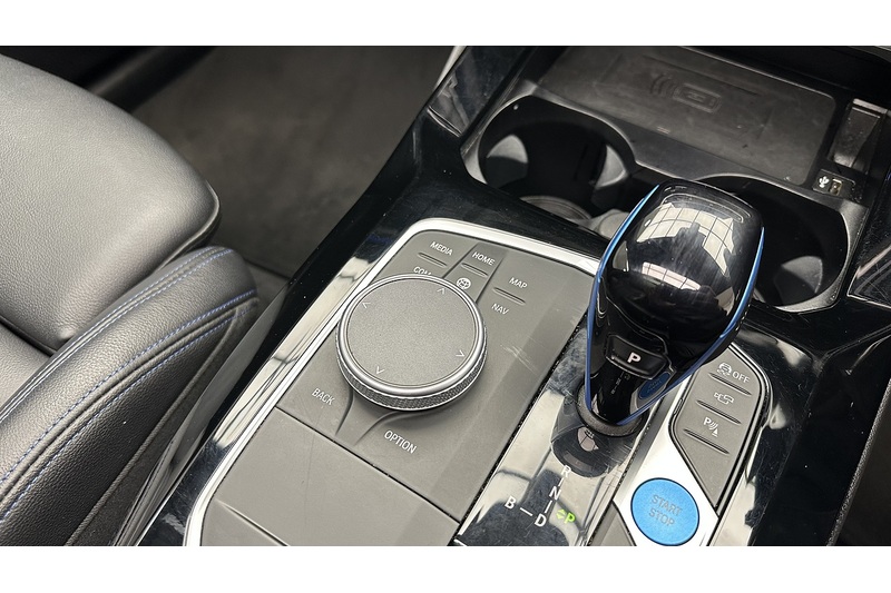 BMW iX3 M Sport Pro - U2082