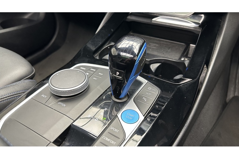 BMW iX3 M Sport Pro - U2082