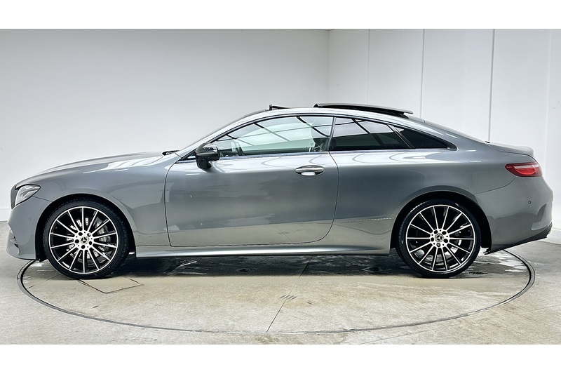 Mercedes-Benz E Class E300 AMG Line - U2094