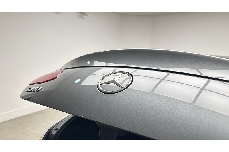 Mercedes-Benz E Class E300 AMG Line - U2094