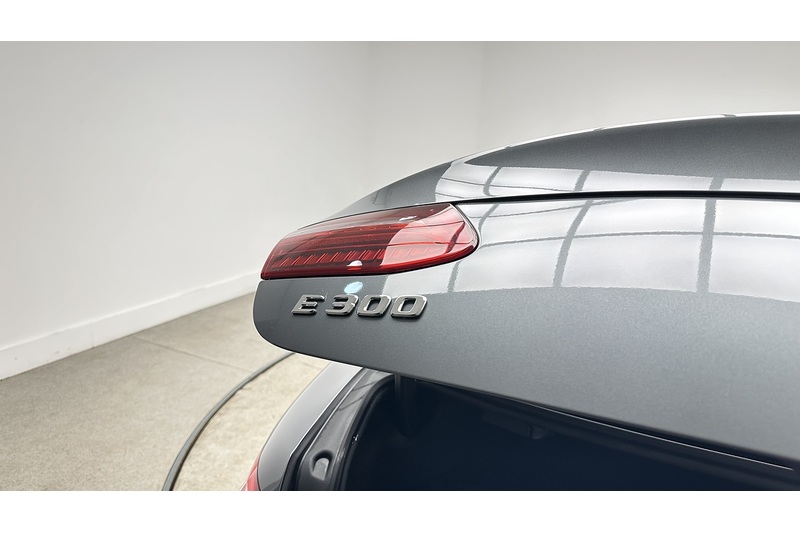 Mercedes-Benz E Class E300 AMG Line - U2094