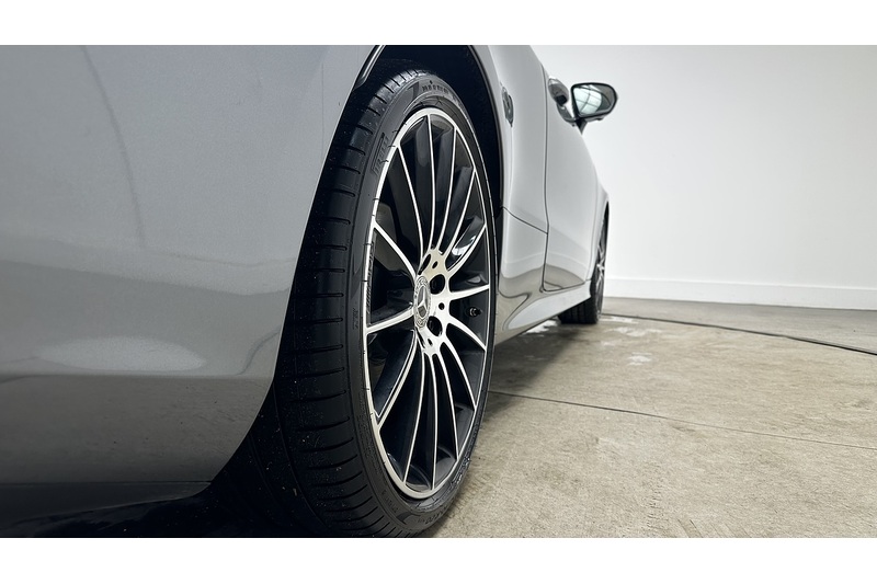 Mercedes-Benz E Class E300 AMG Line - U2094