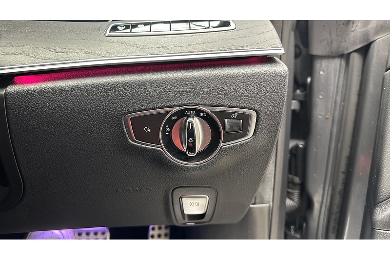 Mercedes-Benz E Class E300 AMG Line - U2094