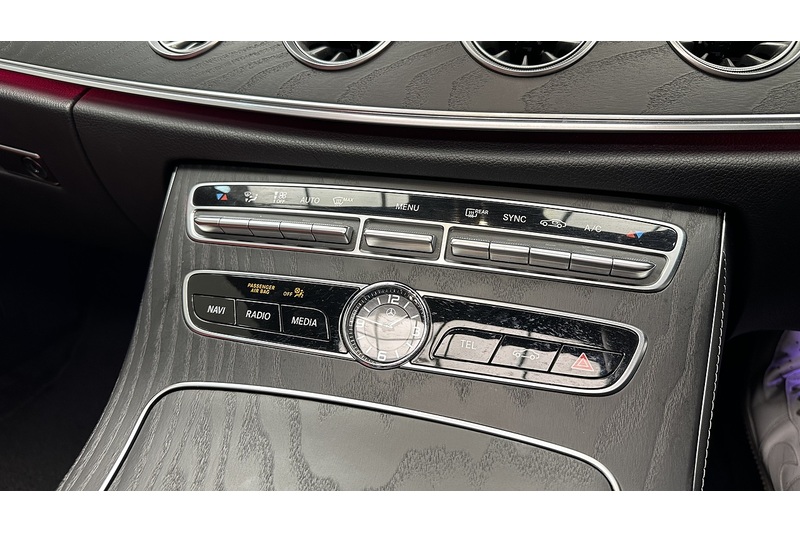 Mercedes-Benz E Class E300 AMG Line - U2094