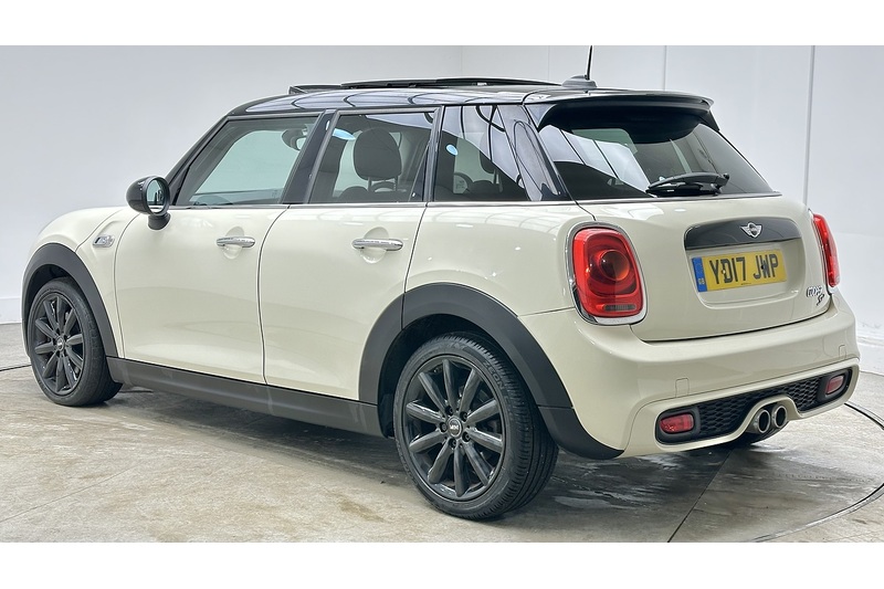 MINI Hatch Cooper SD - U2104