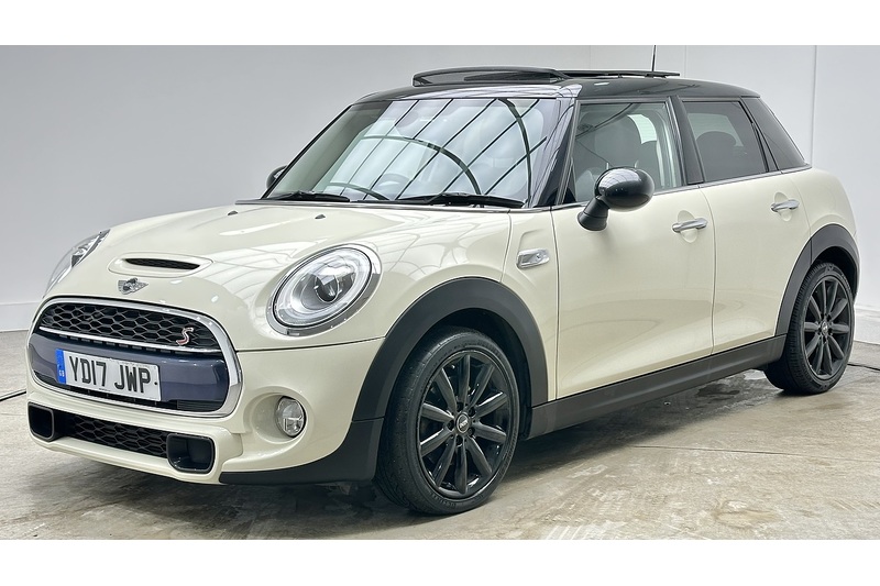 MINI Hatch Cooper SD - U2104