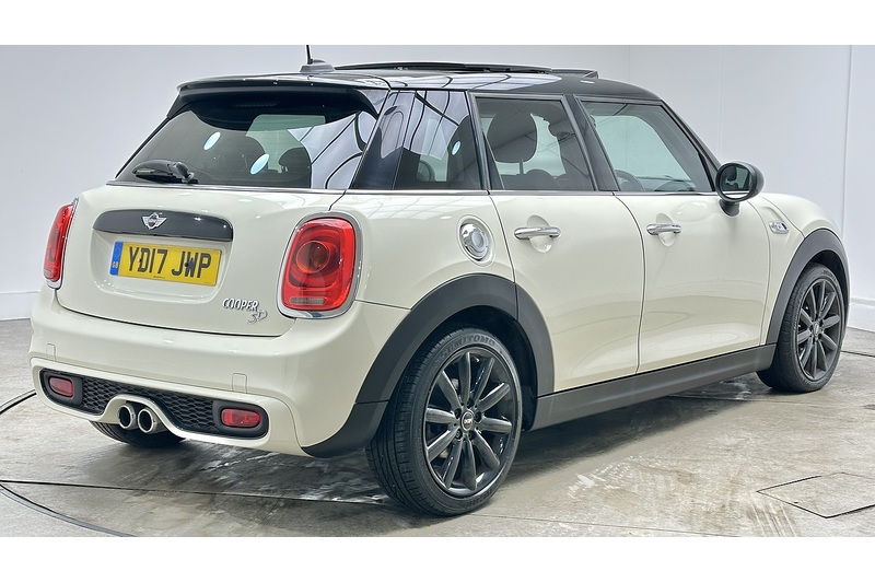 MINI Hatch Cooper SD - U2104