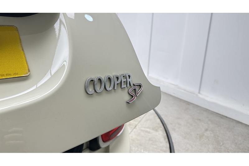MINI Hatch Cooper SD - U2104