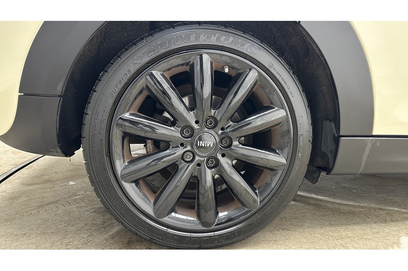 MINI Hatch Cooper SD - U2104