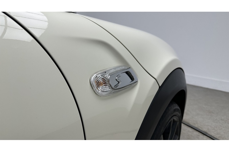 MINI Hatch Cooper SD - U2104