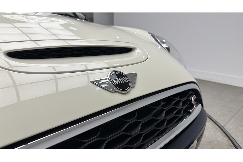 MINI Hatch Cooper SD - U2104