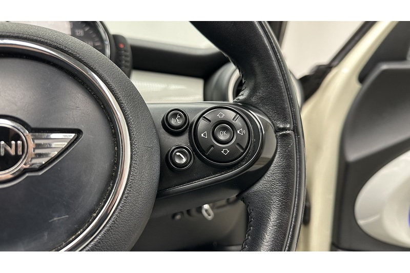 MINI Hatch Cooper SD - U2104