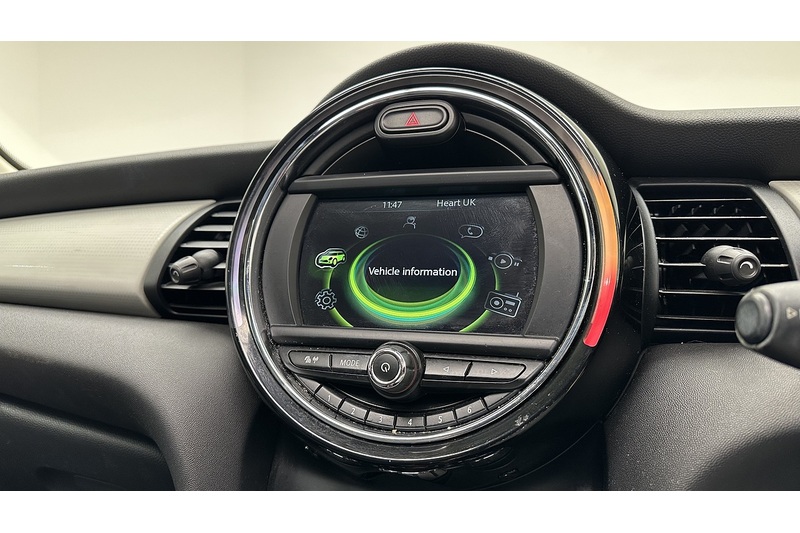 MINI Hatch Cooper SD - U2104