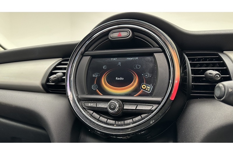 MINI Hatch Cooper SD - U2104