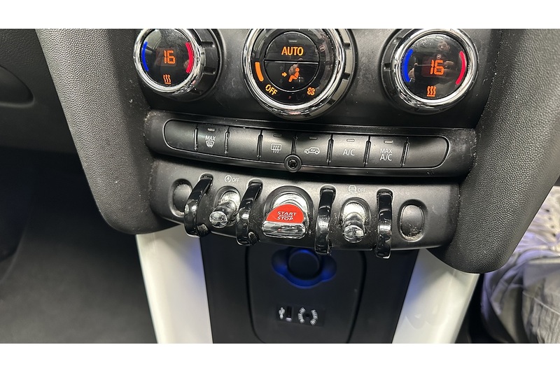 MINI Hatch Cooper SD - U2104