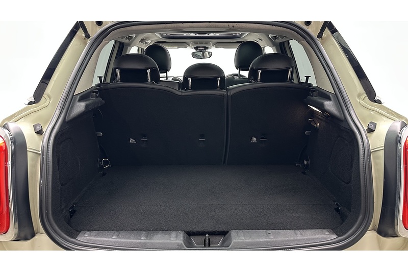 MINI Hatch Cooper SD - U2104