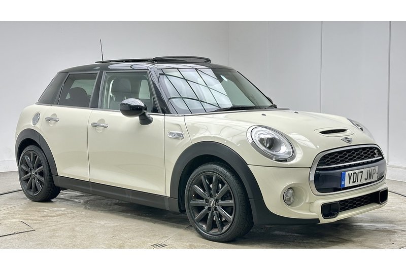 MINI Hatch Cooper SD - U2104