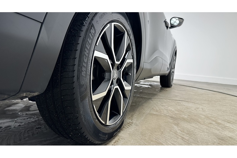 Citroen e-C4 Shine Plus - U2125