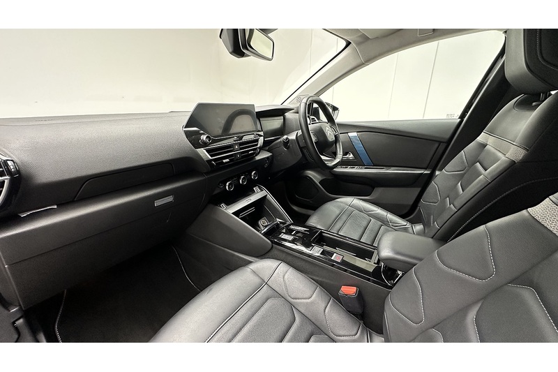 Citroen e-C4 Shine Plus - U2125