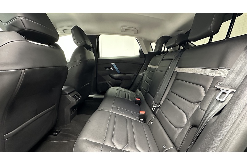 Citroen e-C4 Shine Plus - U2125