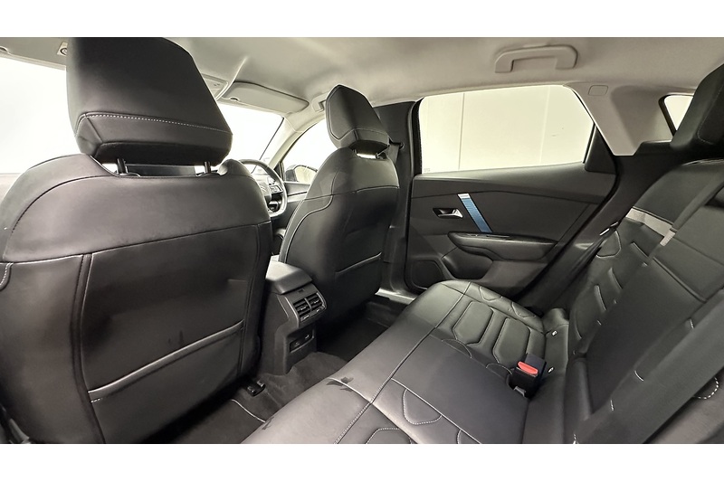 Citroen e-C4 Shine Plus - U2125