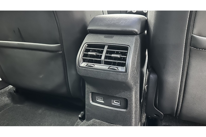 Citroen e-C4 Shine Plus - U2125