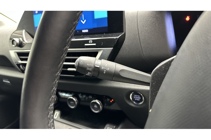 Citroen e-C4 Shine Plus - U2125