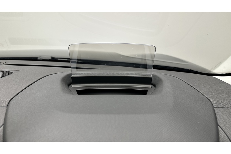 Citroen e-C4 Shine Plus - U2125