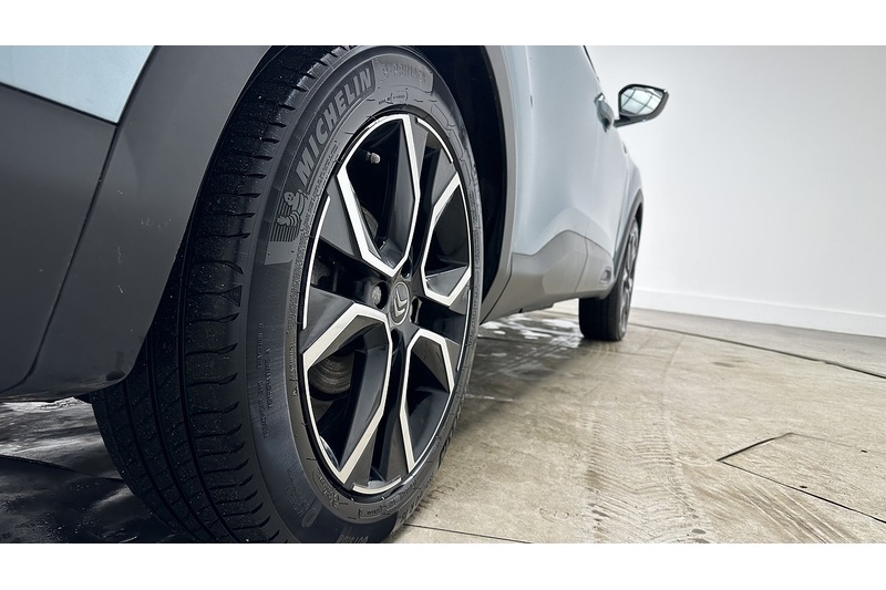 Citroen e-C4 Shine Plus - U2127