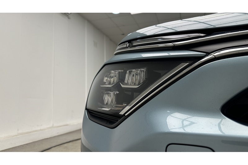 Citroen e-C4 Shine Plus - U2127