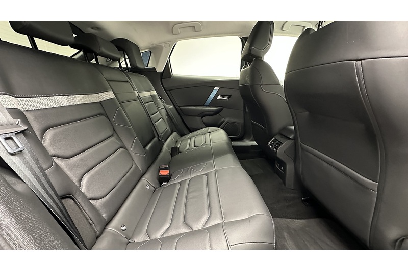 Citroen e-C4 Shine Plus - U2127