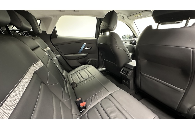 Citroen e-C4 Shine Plus - U2127